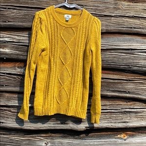 Old navy cable knit mustard sweater